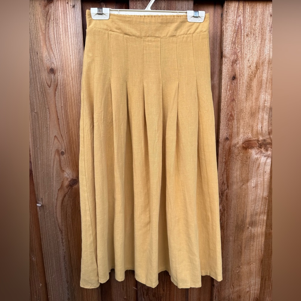Yellow Pleated Women's Skirt